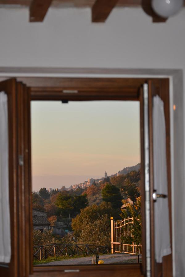 Locazione Turistica Villa Delle Rose Assisi Luaran gambar